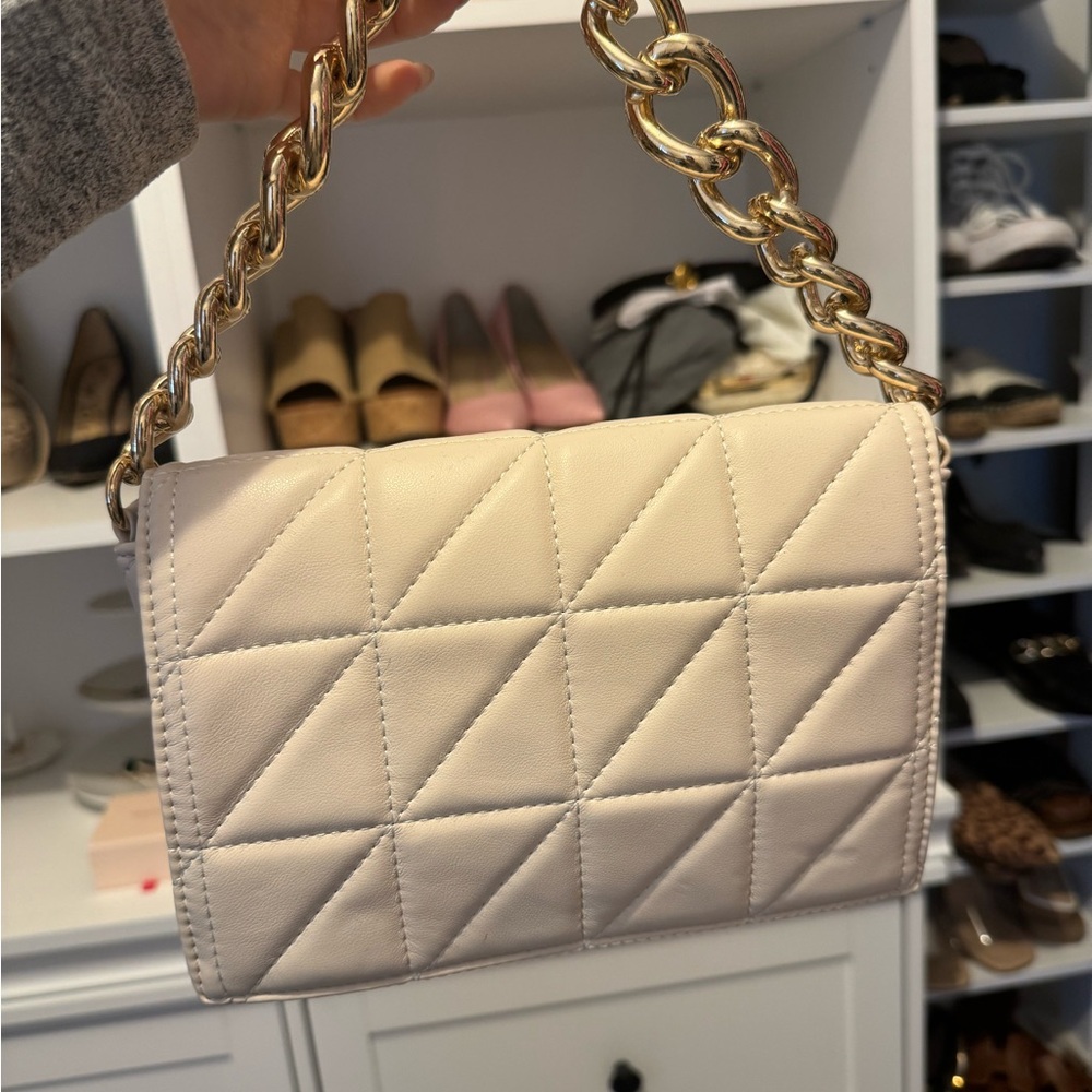 Beige purse
